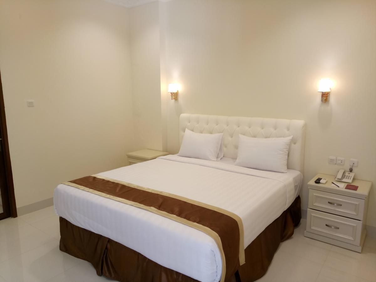 Grand Town Hotel Mandai Makassar Exterior photo